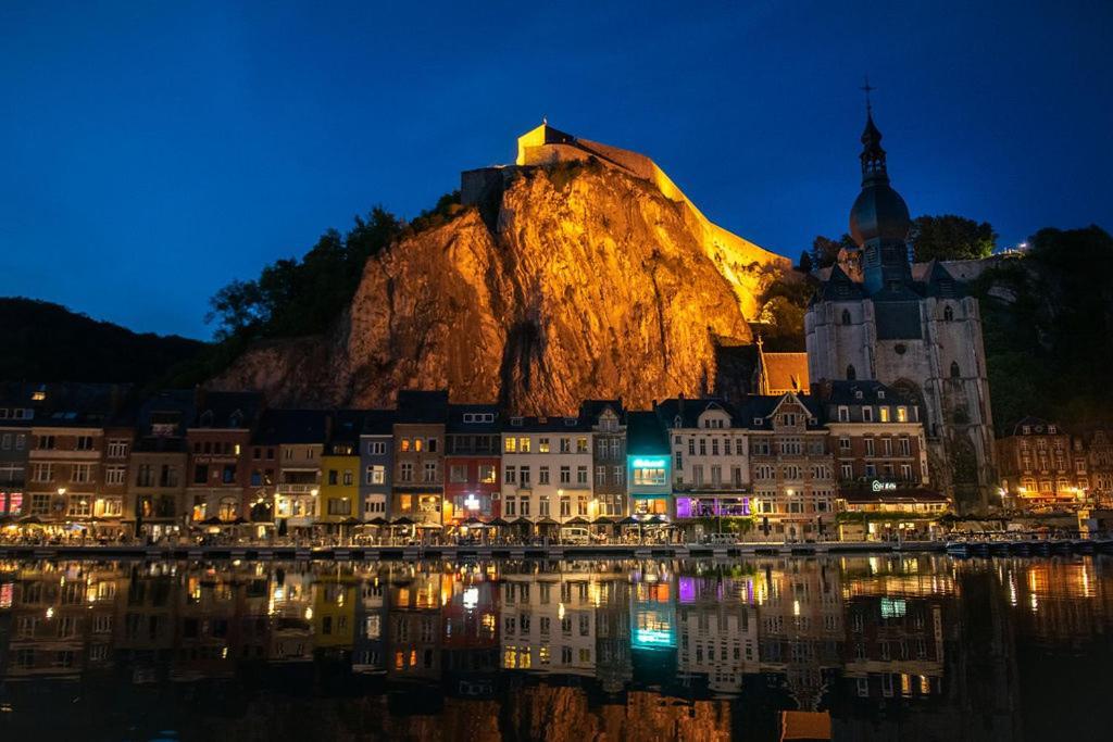 A Deux Patenier De Dinant Exteriör bild